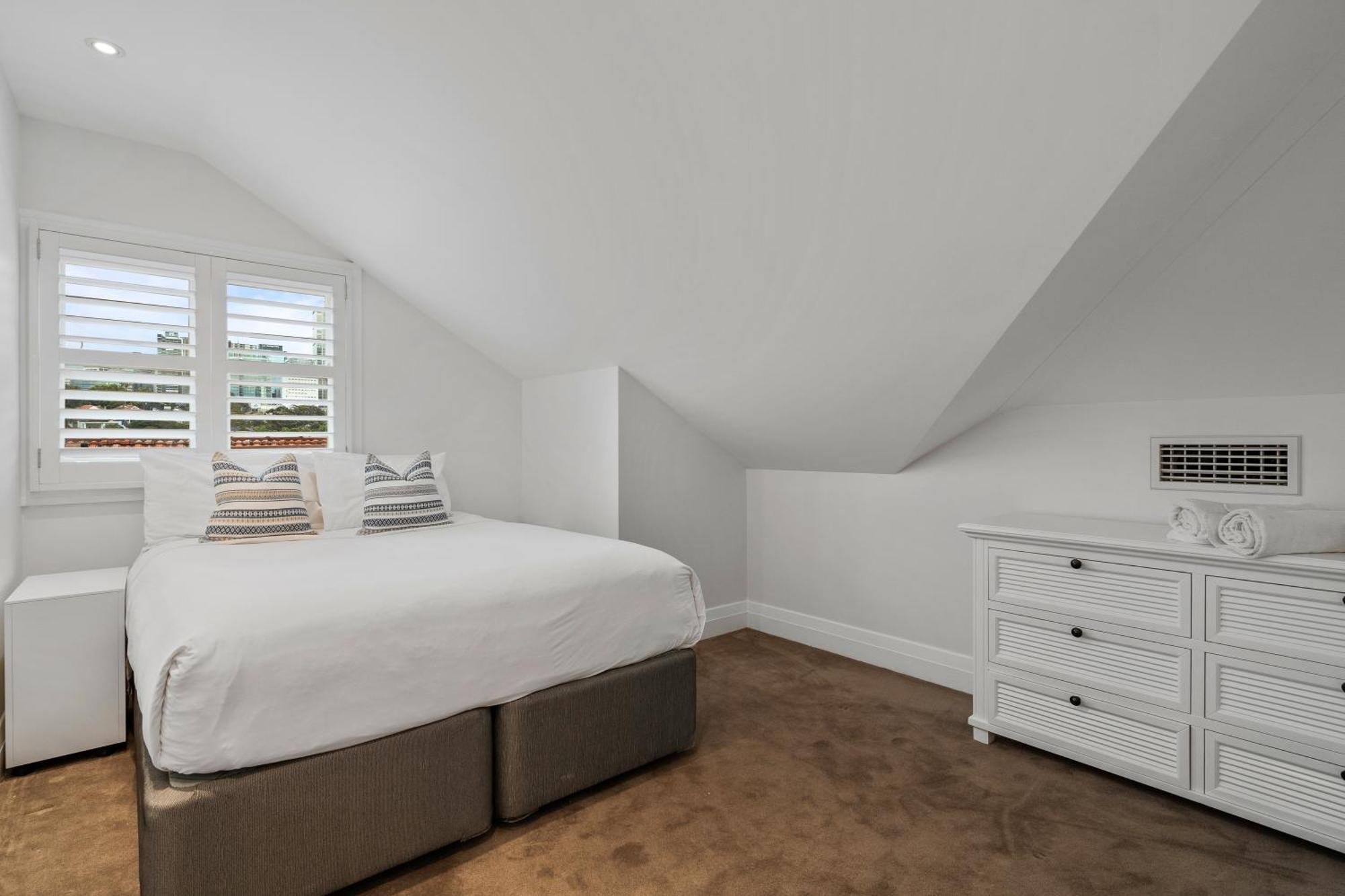 The Bay Retreat - Neutral Bay Sydney