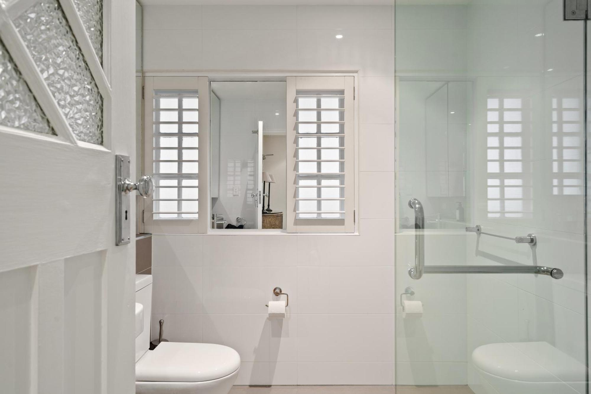 The Bay Retreat - Neutral Bay
