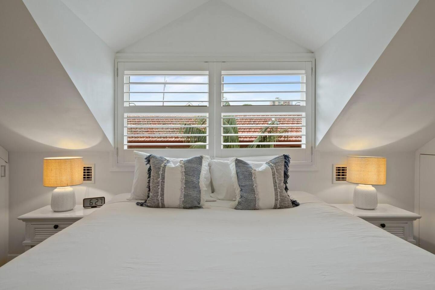 The Bay Retreat - Neutral Bay *