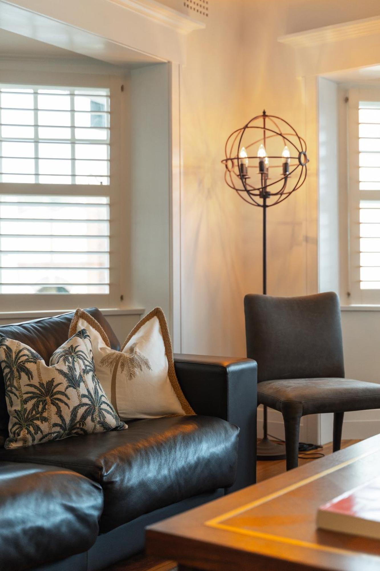 The Bay Retreat - Neutral Bay